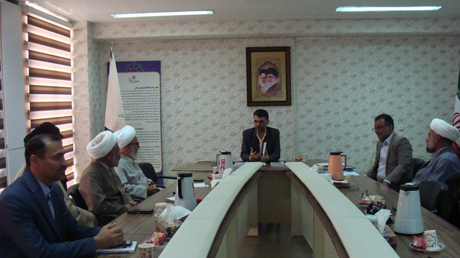 نشست اساتید گروه معارف اسلامی دانشگاه علوم پزشکی سمنان
